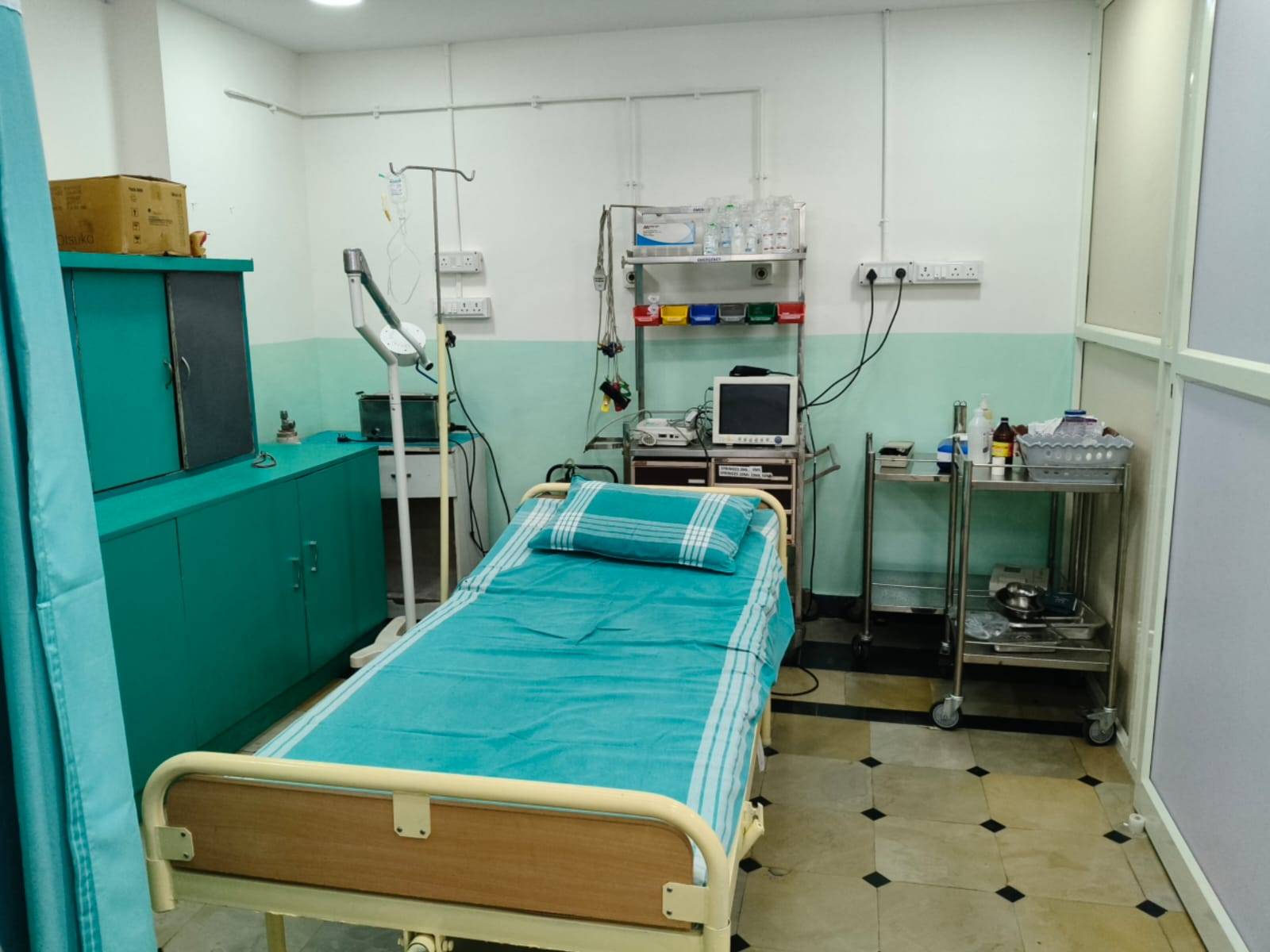24/7 Emergency room
